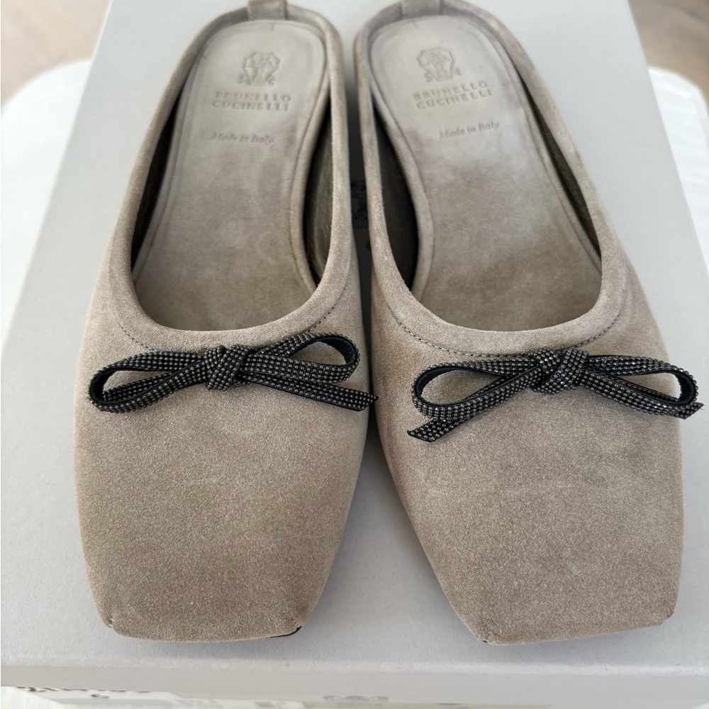 Brunello Cucinelli Women's Tan Suede Flats